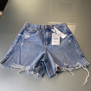 Zara jeans short new with a tag